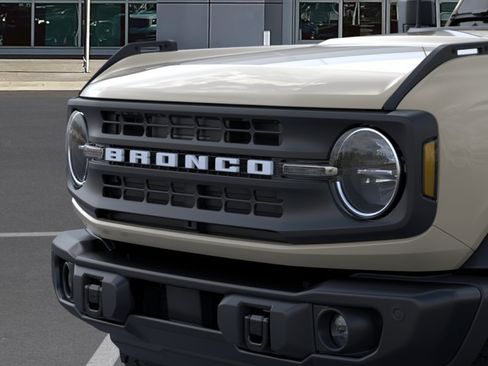 New 2026 Ford Bronco Big Bend w/ Black Diamond Package AWD/4WD image 19