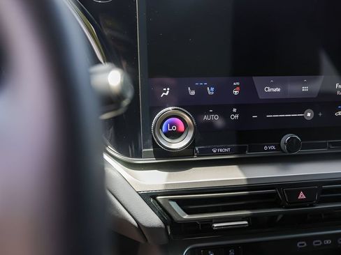 Used 2025 Lexus TX 350 AWD image 18