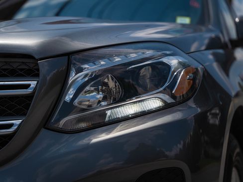 Used 2018 Mercedes-Benz GLS 450 4MATIC image 12