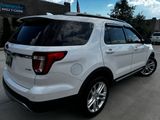 Used 2016 Ford Explorer XLT w/ Equipment Group 202A image 5