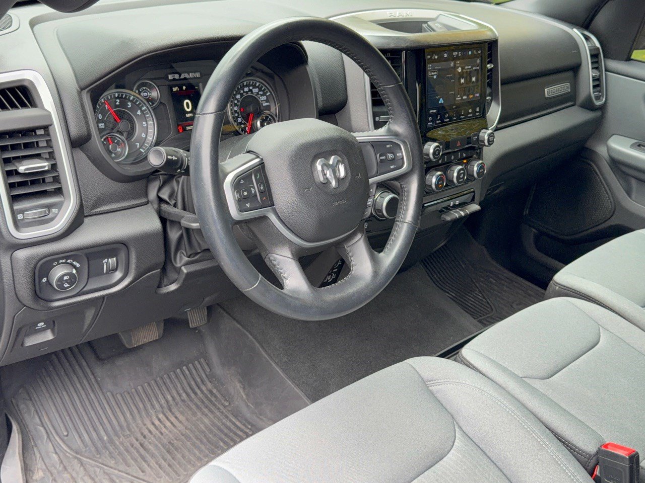 Used 2023 RAM 1500 Big Horn AWD/4WD image 4