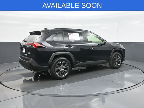 Used 2024 Toyota RAV4 XLE Premium w/ Weather Package AWD/4WD image 7