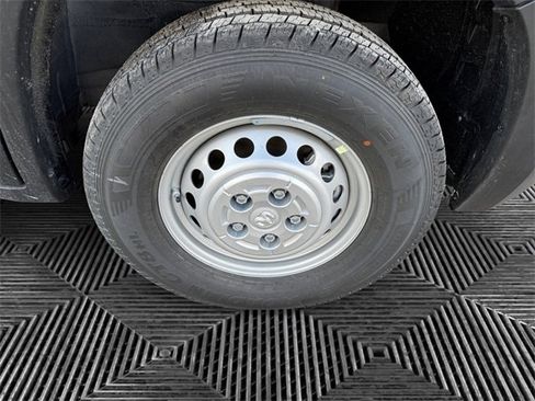 New 2026 RAM ProMaster 2500 w/ Premium Convenience Group image 14