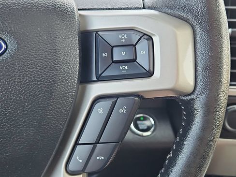 Used 2019 Ford F150 Lariat AWD/4WD image 29