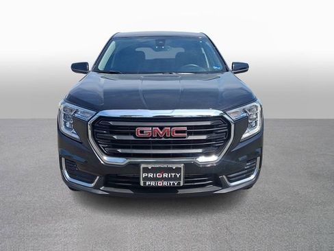 Used 2022 GMC Terrain SLE AWD/4WD image 2