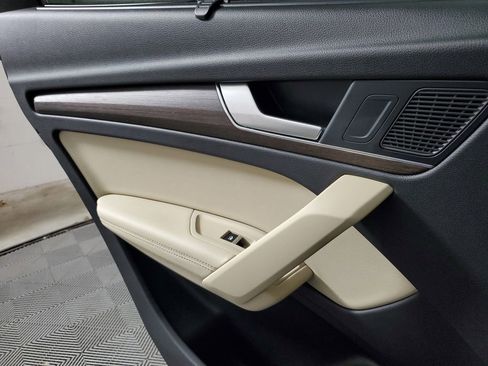 Used 2024 Audi Q5 2.0T Premium Plus image 18