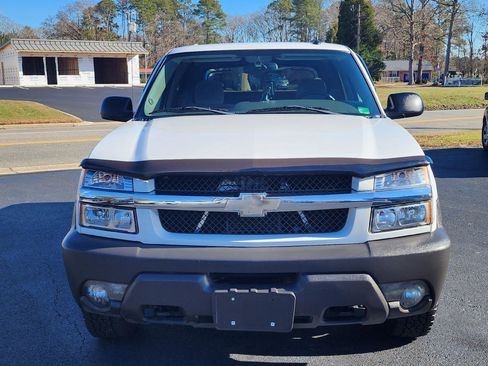 Used 2005 Chevrolet Avalanche 2500 LS w/ Preferred Equipment Group image 5