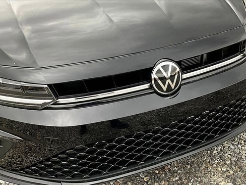 Used 2025 Volkswagen Jetta Sport image 24