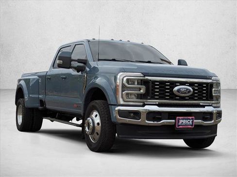 Used 2023 Ford F450 Lariat w/ Lariat Ultimate Package AWD/4WD image 3