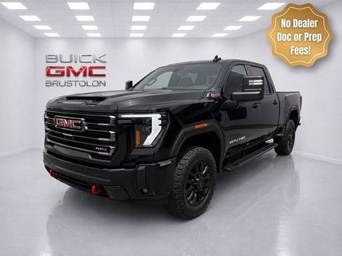 Used 2024 GMC Sierra 2500 AT4 AWD/4WD image 3