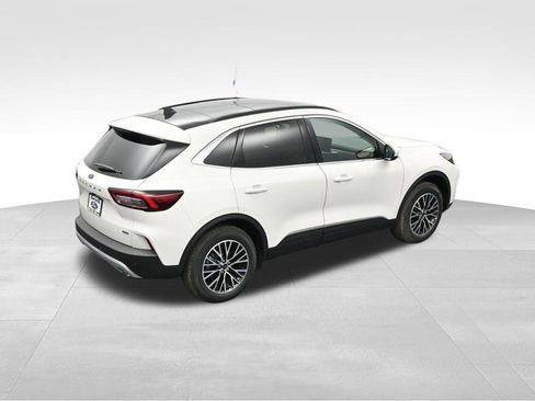 New 2025 Ford Escape SE image 37