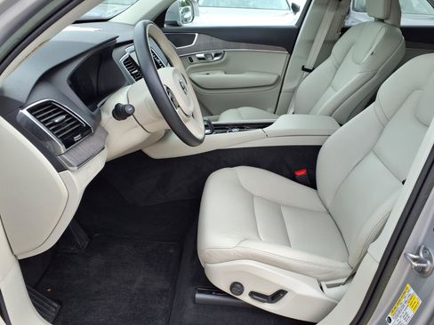 Certified 2023 Volvo XC90 B6 Plus AWD/4WD image 23
