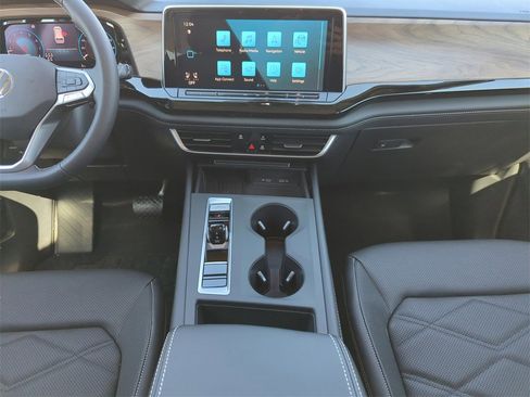 New 2026 Volkswagen Atlas SE image 21