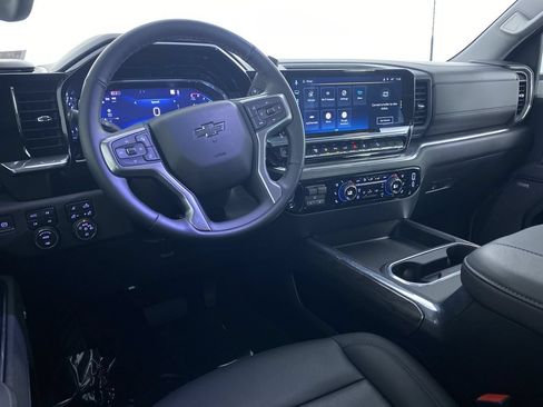 Certified 2025 Chevrolet Silverado 2500 LTZ w/ LTZ Plus Package AWD/4WD image 2