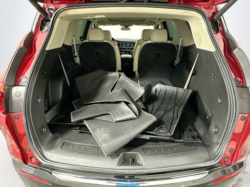 Used 2021 Buick Enclave Essence w/ Sport Touring Edition image 27