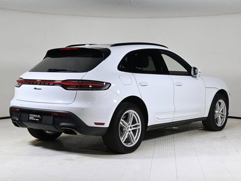 Certified 2023 Porsche Macan Turbo image 7