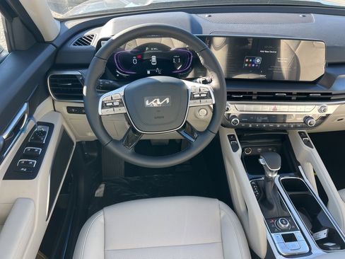 New 2025 Kia Telluride S image 12