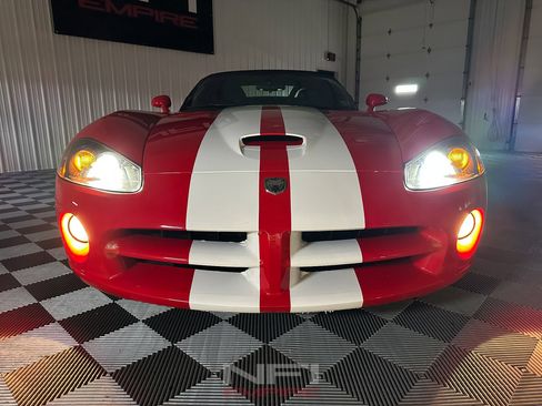 Used 2004 Dodge Viper SRT-10 image 51