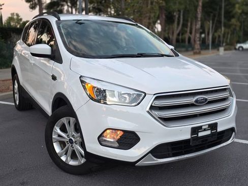 Used 2018 Ford Escape SE FWD image 31