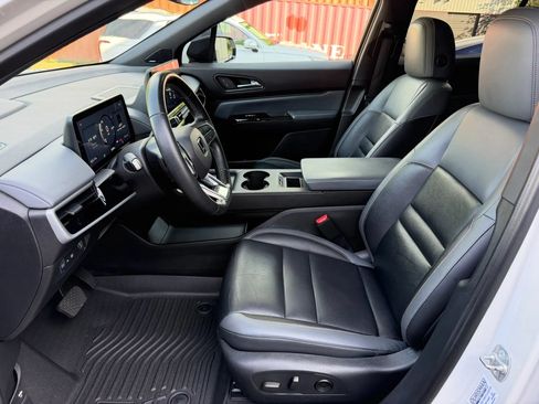 Used 2024 Honda Prologue Touring image 11