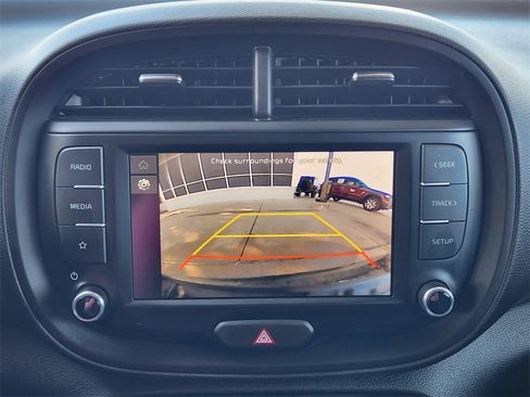 Used 2023 Kia Soul LX w/ Option Group 015 image 19