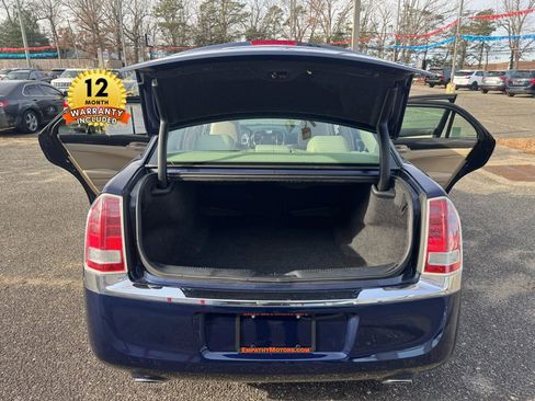 Used 2014 Chrysler 300 image 17