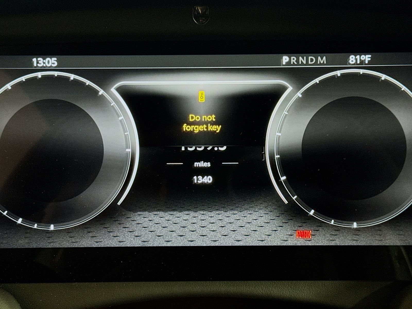 Used 2024 Aston Martin DB12 Coupe RWD image 12