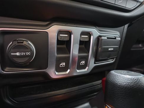 Used 2020 Jeep Wrangler Sport AWD/4WD image 25