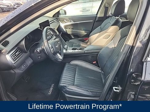 Used 2022 Genesis G70 3.3T image 4