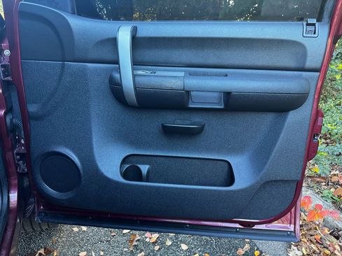 Used 2009 Chevrolet Silverado 1500 LT w/ Power Pack Plus image 13