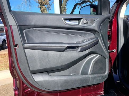 Certified 2022 Ford Edge Titanium image 21