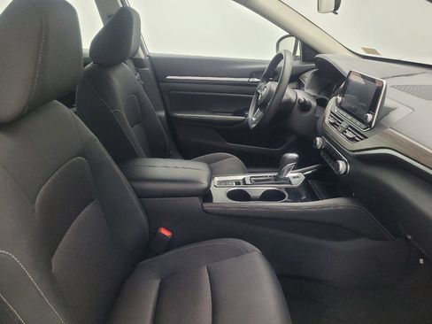 Used 2023 Nissan Altima 2.5 SV AWD/4WD image 21