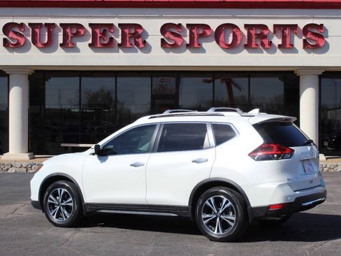 Used 2020 Nissan Rogue SV w/ Premium Package FWD image 6