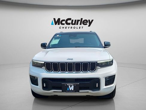 Used 2023 Jeep Grand Cherokee Overland AWD/4WD image 2