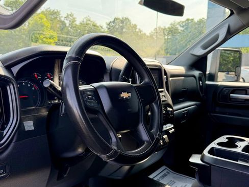 Used 2021 Chevrolet Silverado 2500 W/T w/ WT Convenience Package AWD/4WD image 19