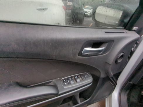 Used 2023 Dodge Charger SXT RWD image 7