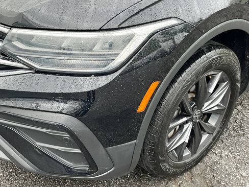 Used 2023 Volkswagen Tiguan SE AWD/4WD image 7