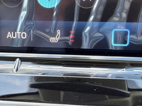 New 2026 Volkswagen Tiguan SE image 20