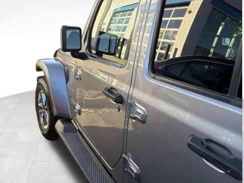 Used 2018 Jeep Wrangler Unlimited Sahara AWD/4WD image 1