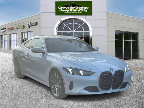 Used 2025 BMW 430i xDrive Coupe w/ Convenience Package image 4