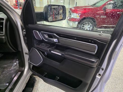 Used 2021 RAM 1500 Laramie AWD/4WD image 18
