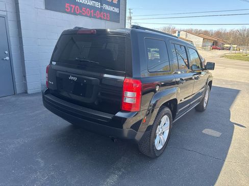Used 2014 Jeep Patriot Sport w/ Tire & Wheel Group image 8