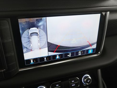 Used 2021 GMC Yukon Denali image 29