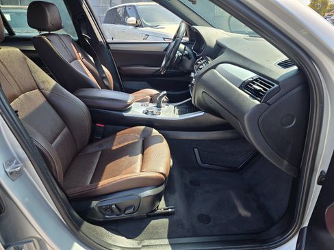 Used 2018 BMW X4 M40i AWD/4WD image 9