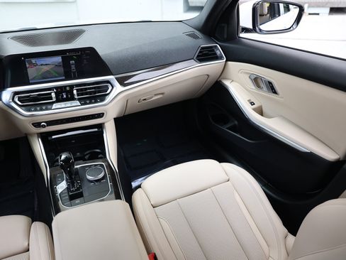 Used 2022 BMW 330i Sedan w/ Premium Package RWD image 26