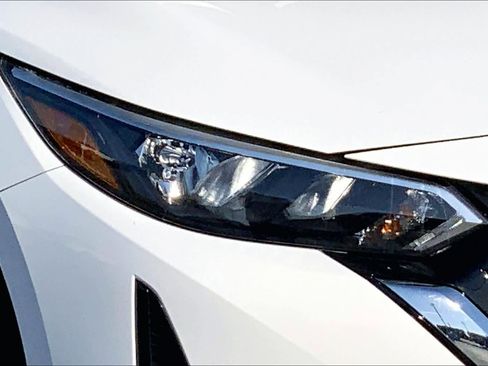 Used 2024 Nissan Sentra SV image 24