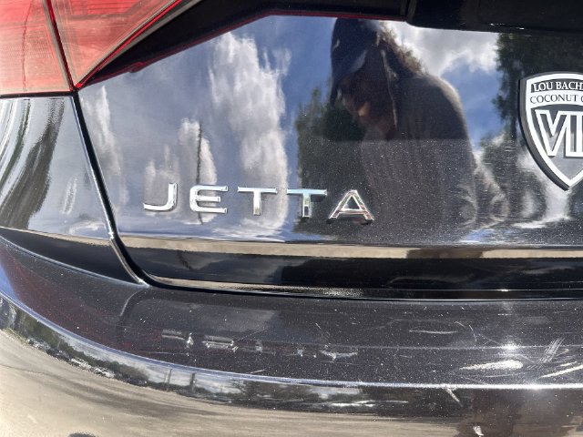Used 2024 Volkswagen Jetta SE FWD image 39