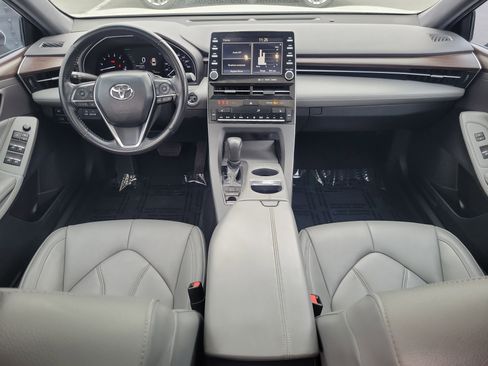 Certified 2019 Toyota Avalon XLE w/ Moonroof Package FWD image 13