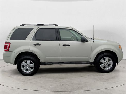 Used 2009 Ford Escape XLT image 6