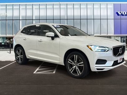Used 2020 Volvo XC60 T6 Momentum w/ Protection Package